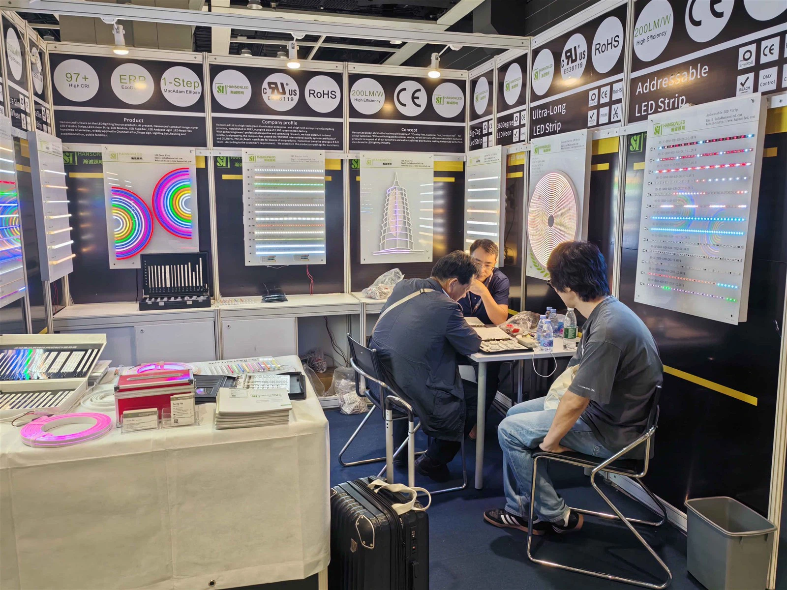 news-4096-3072 news-4096-3072